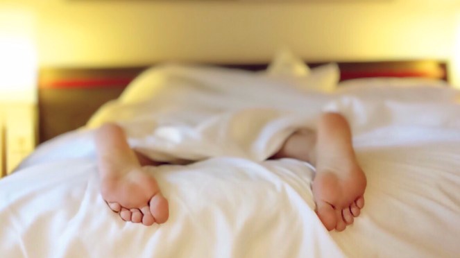 Sleeping positions HNPP